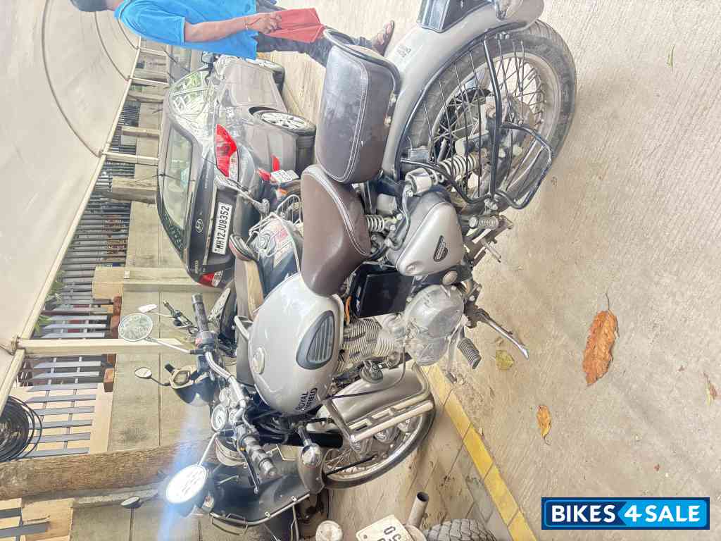 Royal Enfield Classic Gunmetal Grey