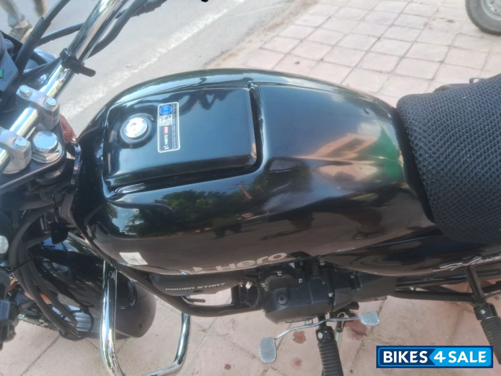 Black Hero Splendor Plus i3s Black and Accent