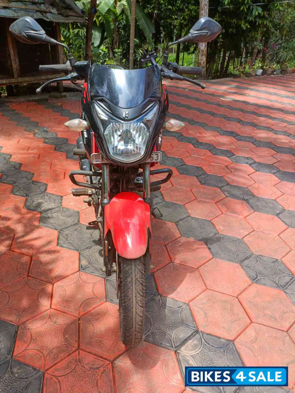 Red And Black Hero Glamour BS6