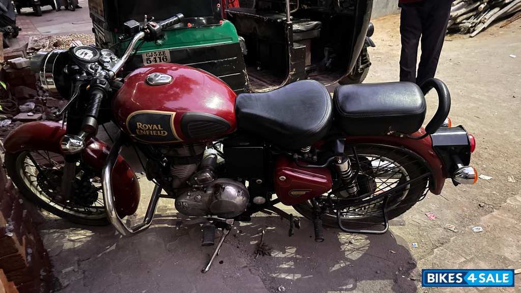 Royal Enfield Classic 350 Redditch Red