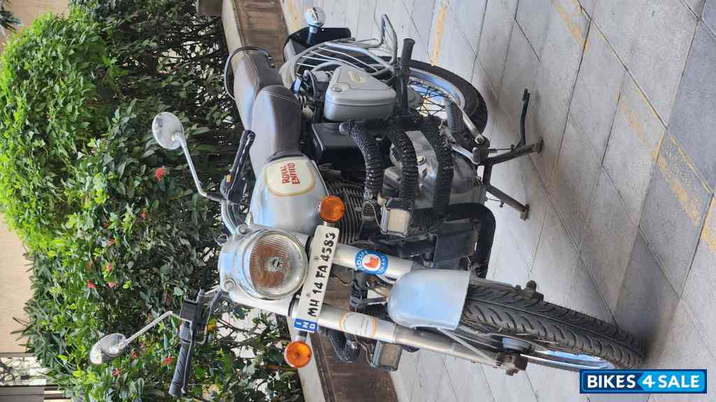 Silver Royal Enfield Classic 350
