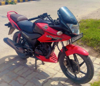 Red Honda CBF Stunner