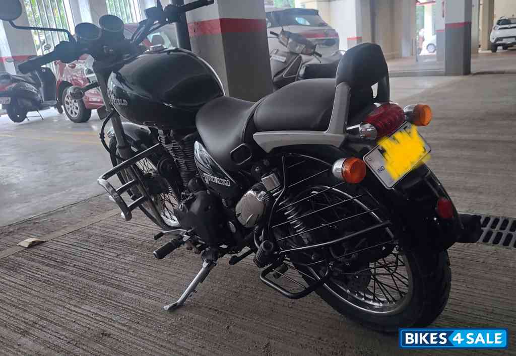 Peacock Blue Royal Enfield Thunderbird 350