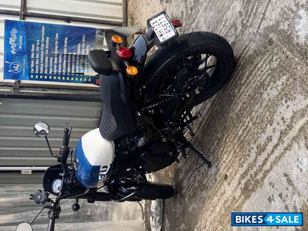 Royal Enfield Hunter 350 Retro