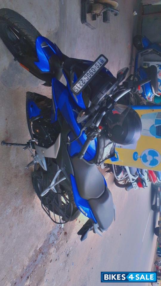 Carribbean Blue Bajaj Pulsar N160 Dual Channel ABS