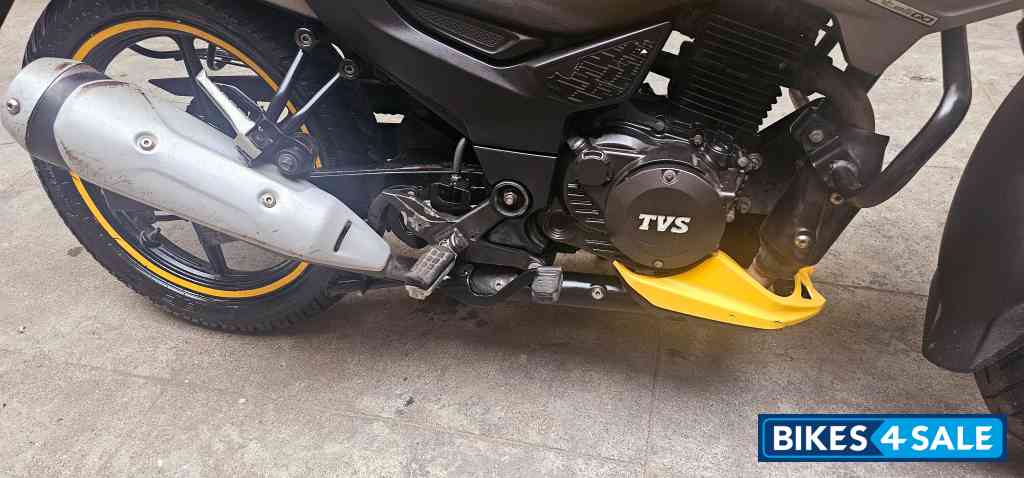 Yellow TVS Raider 125