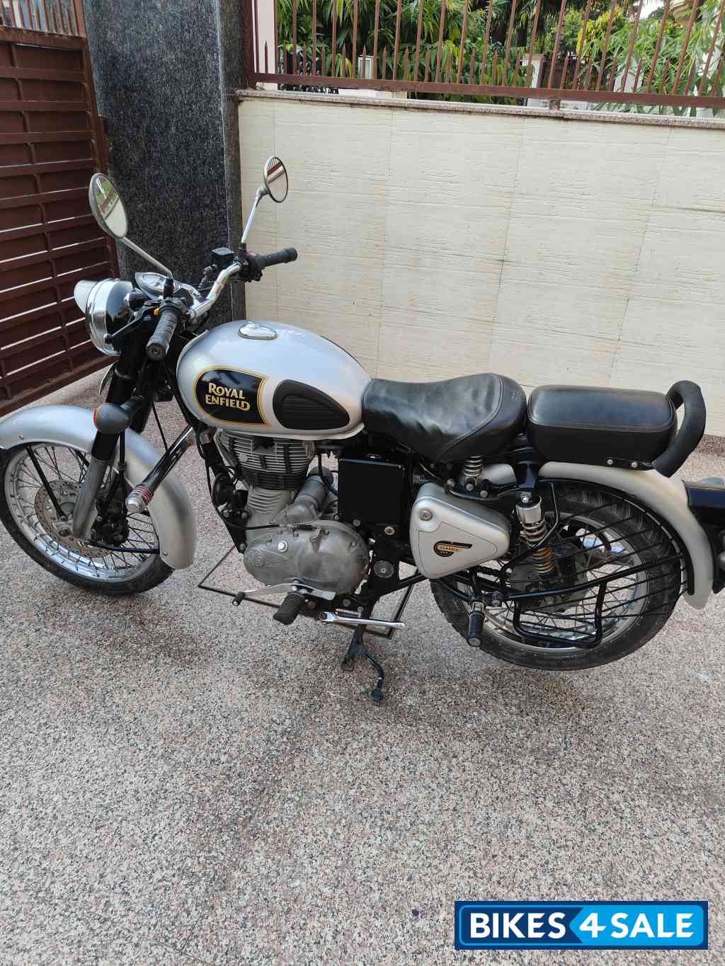 Royal Enfield Classic 350