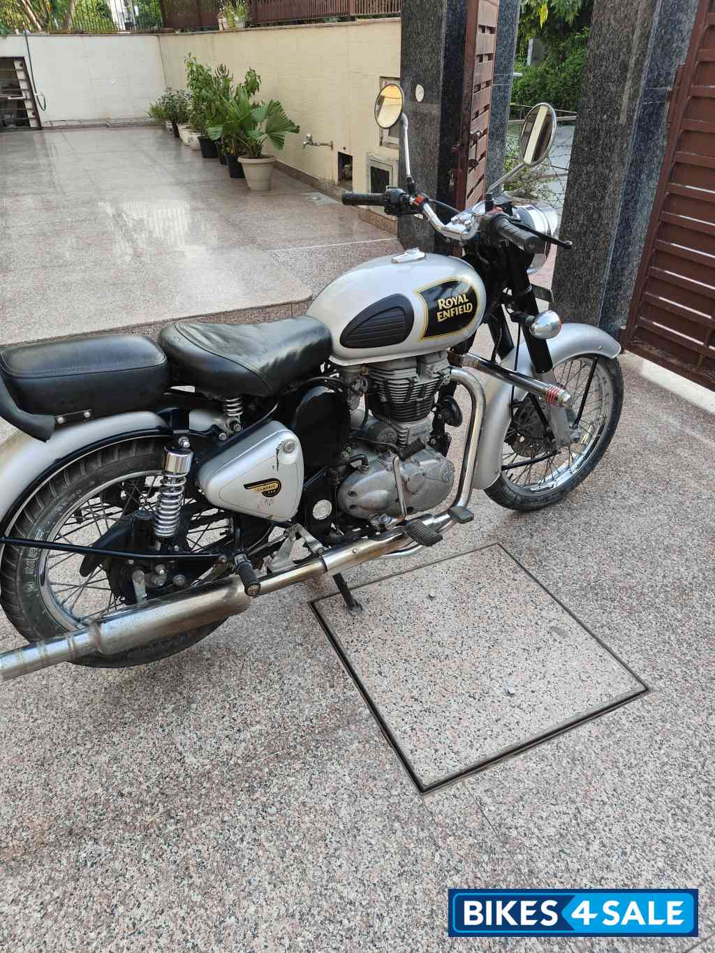 Royal Enfield Classic 350