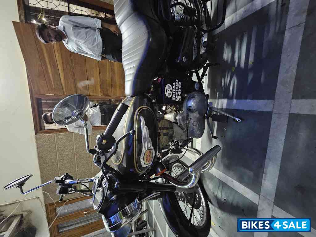 Green Royal Enfield Classic 500