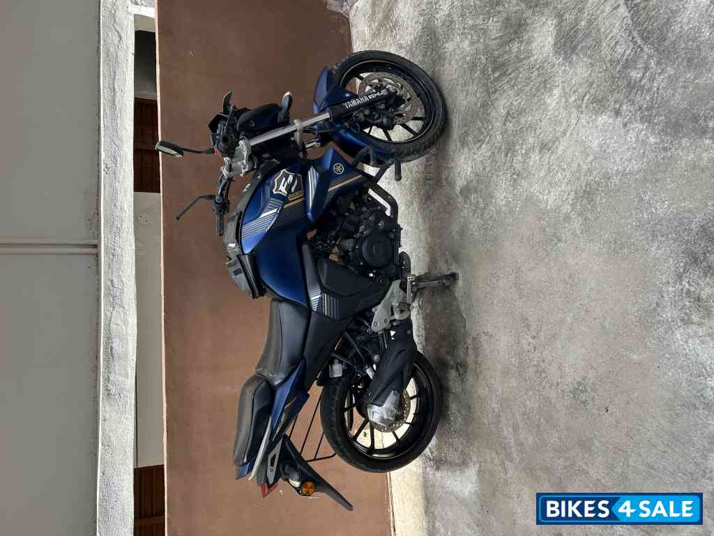 Mat Dark Purplish Blue Yamaha FZ-S FI V2