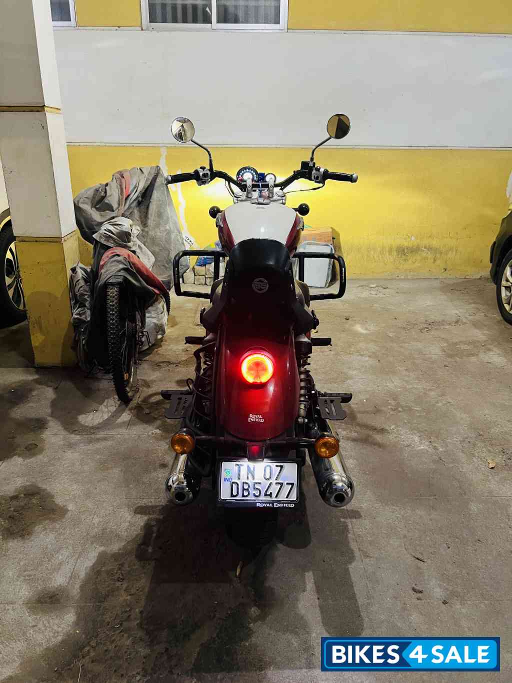 Celestial Red Royal Enfield Super Meteor 650