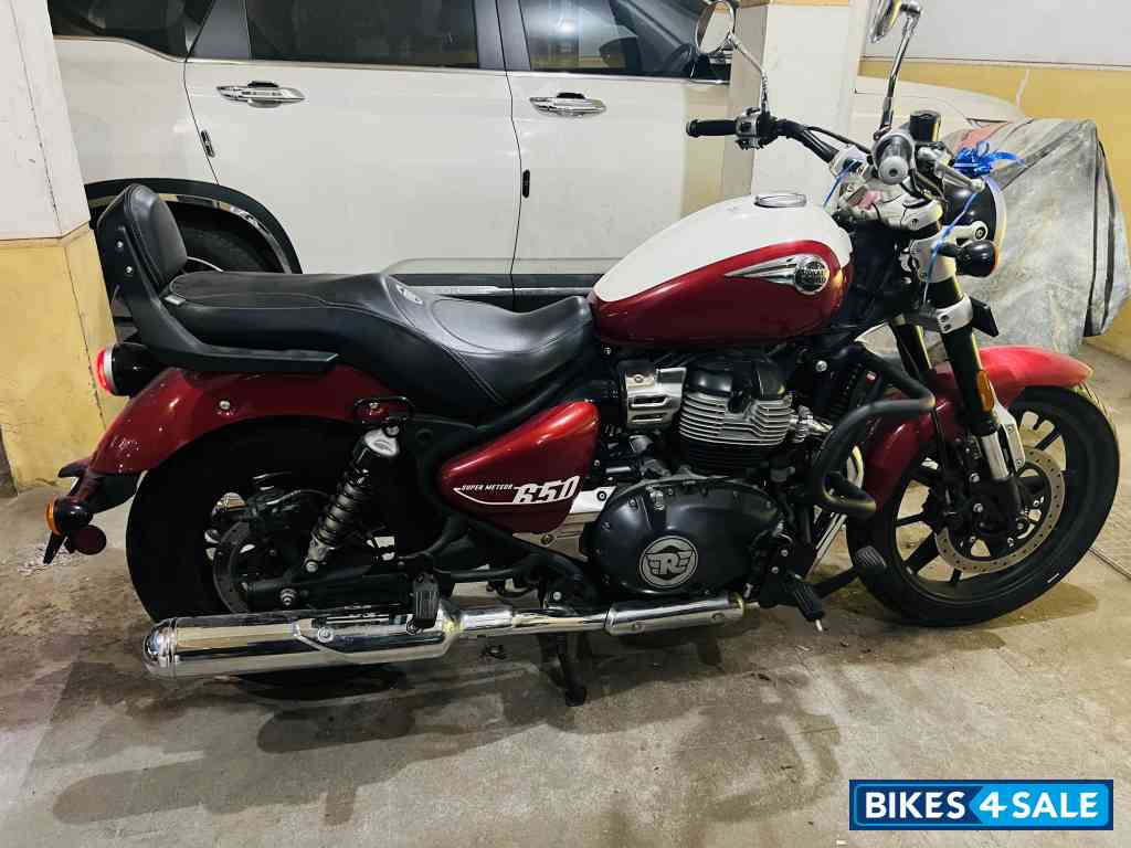 Celestial Red Royal Enfield Super Meteor 650