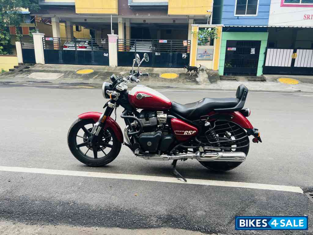 Celestial Red Royal Enfield Super Meteor 650
