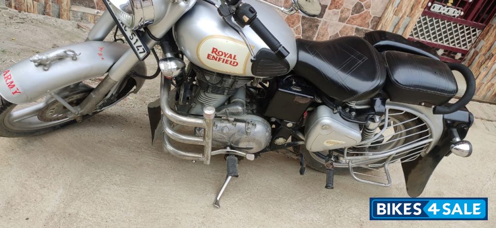 Royal Enfield Classic 350 Royal Enfield Classic 350