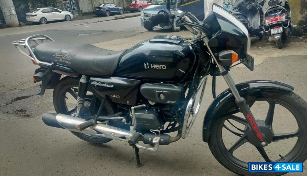 Black Hero Splendor Plus Black and Accent