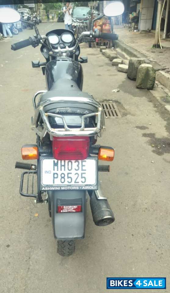 Black Hero Splendor Plus Black and Accent