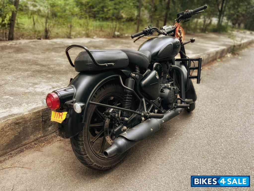Dark Royal Enfield Classic 350 Dual Channel BS6