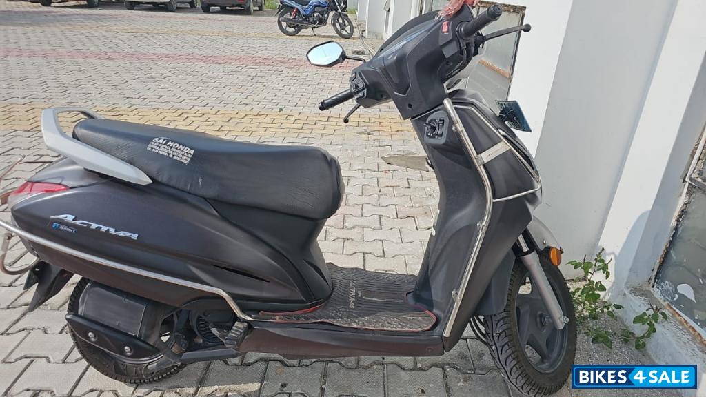 Grey Honda Activa 6G H-smart