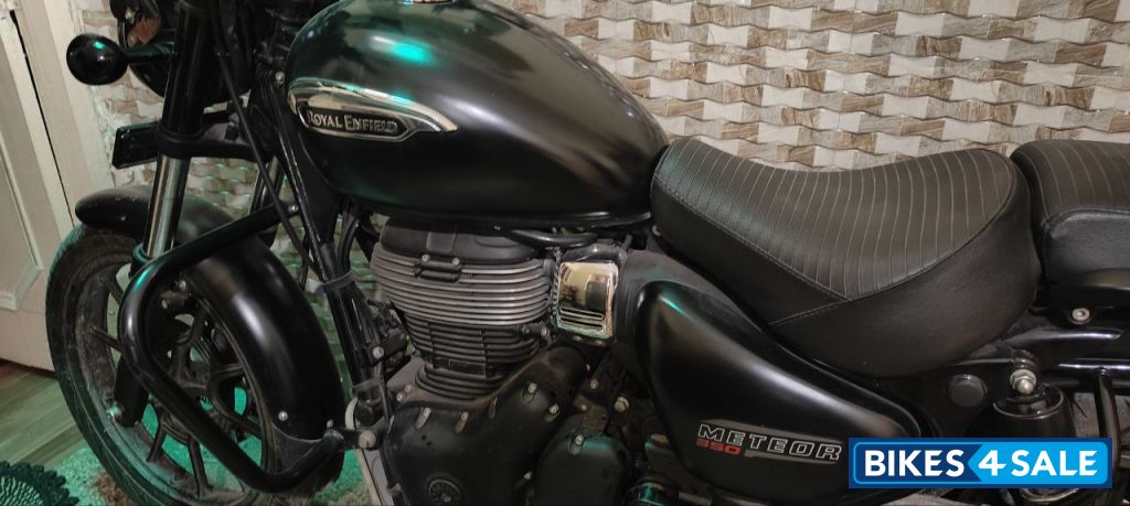 Black Royal Enfield Meteor 350 Stellar