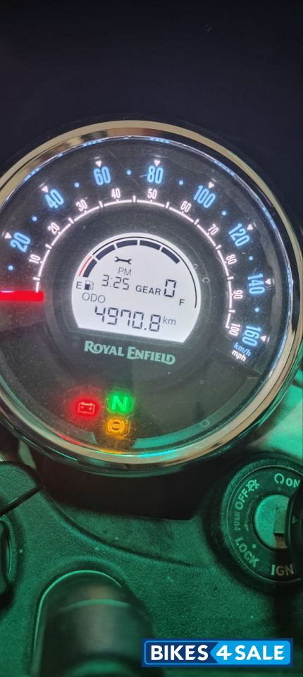 Black Royal Enfield Meteor 350 Stellar