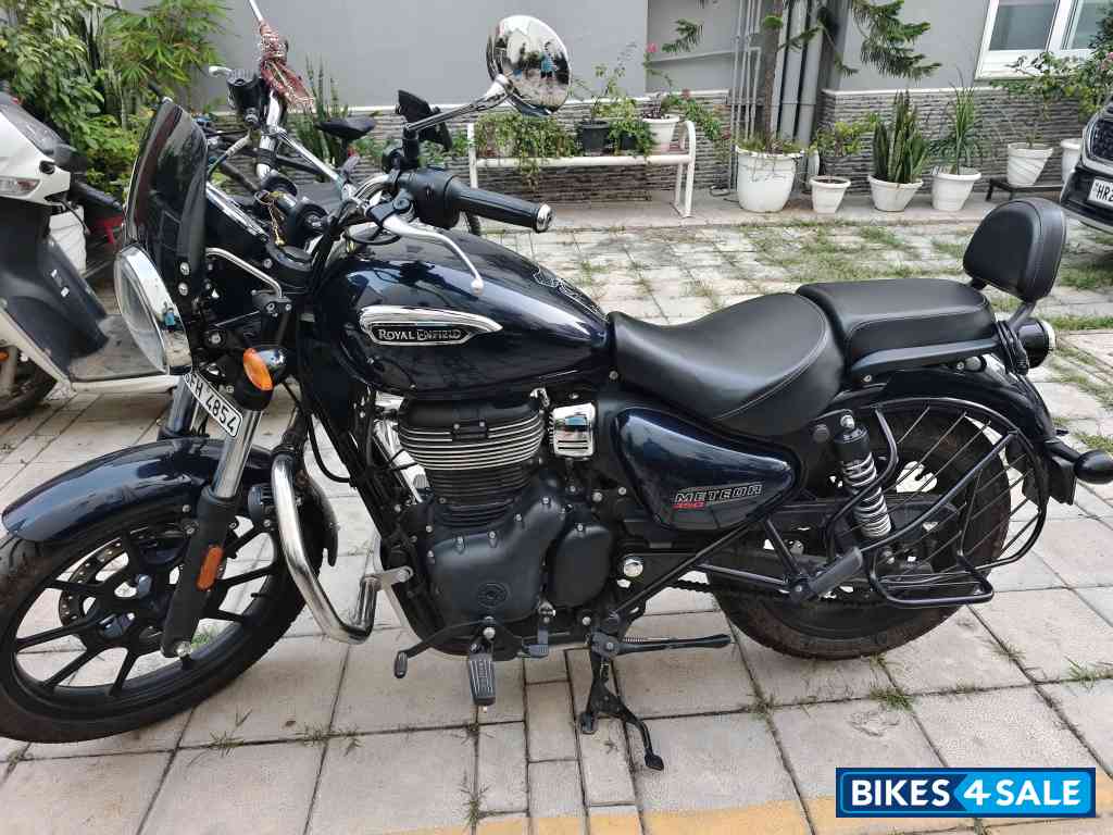 Royal Enfield Meteor 350 Stellar