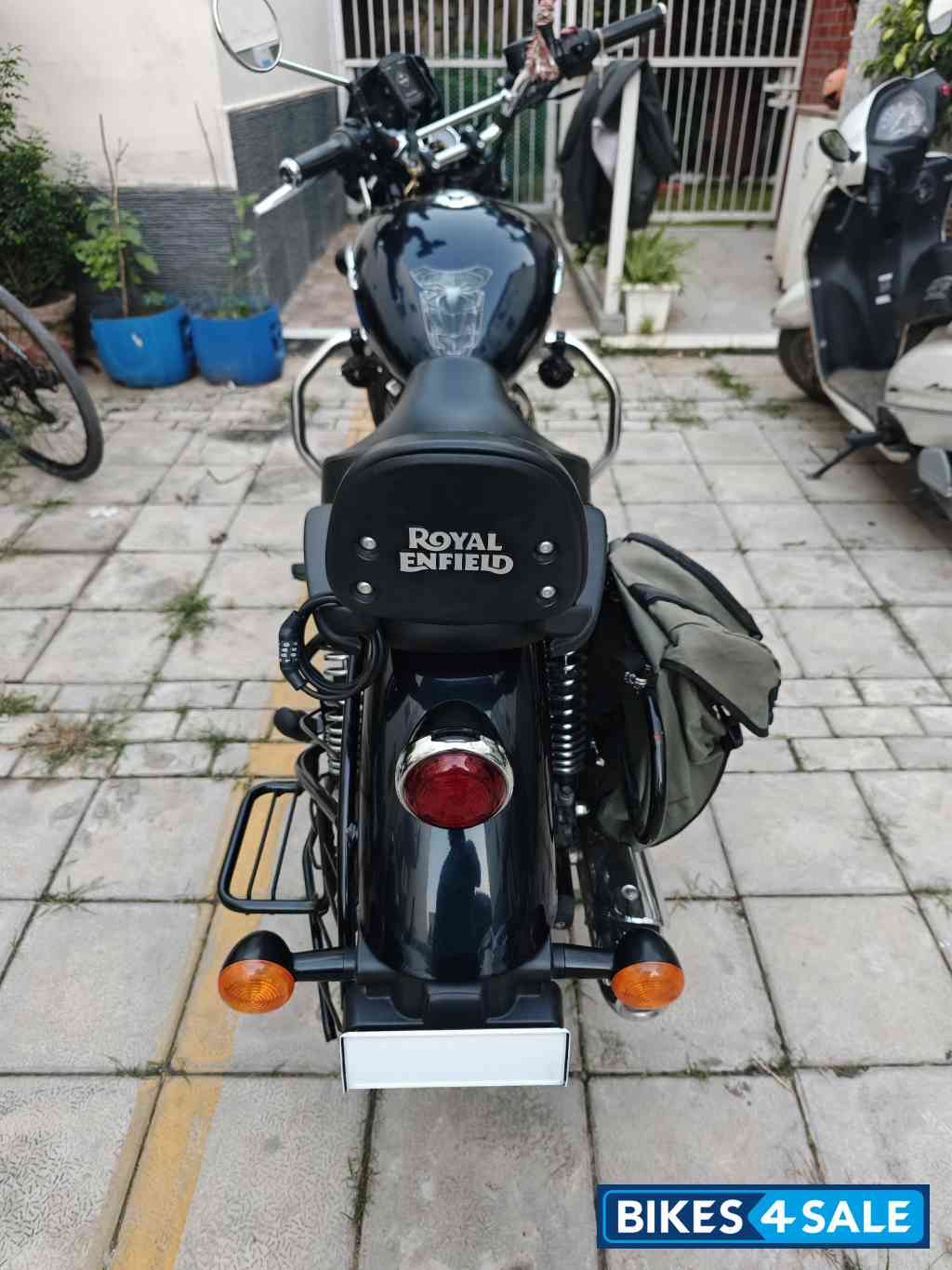 Royal Enfield Meteor 350 Stellar
