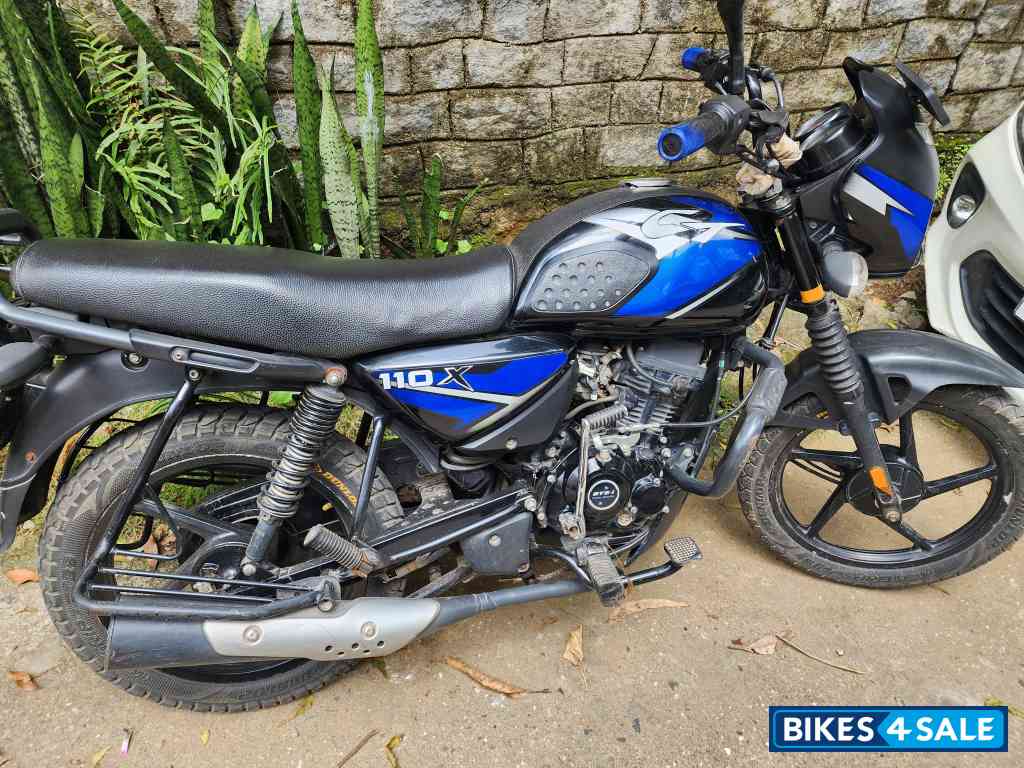 Blue Black Bajaj CT110X