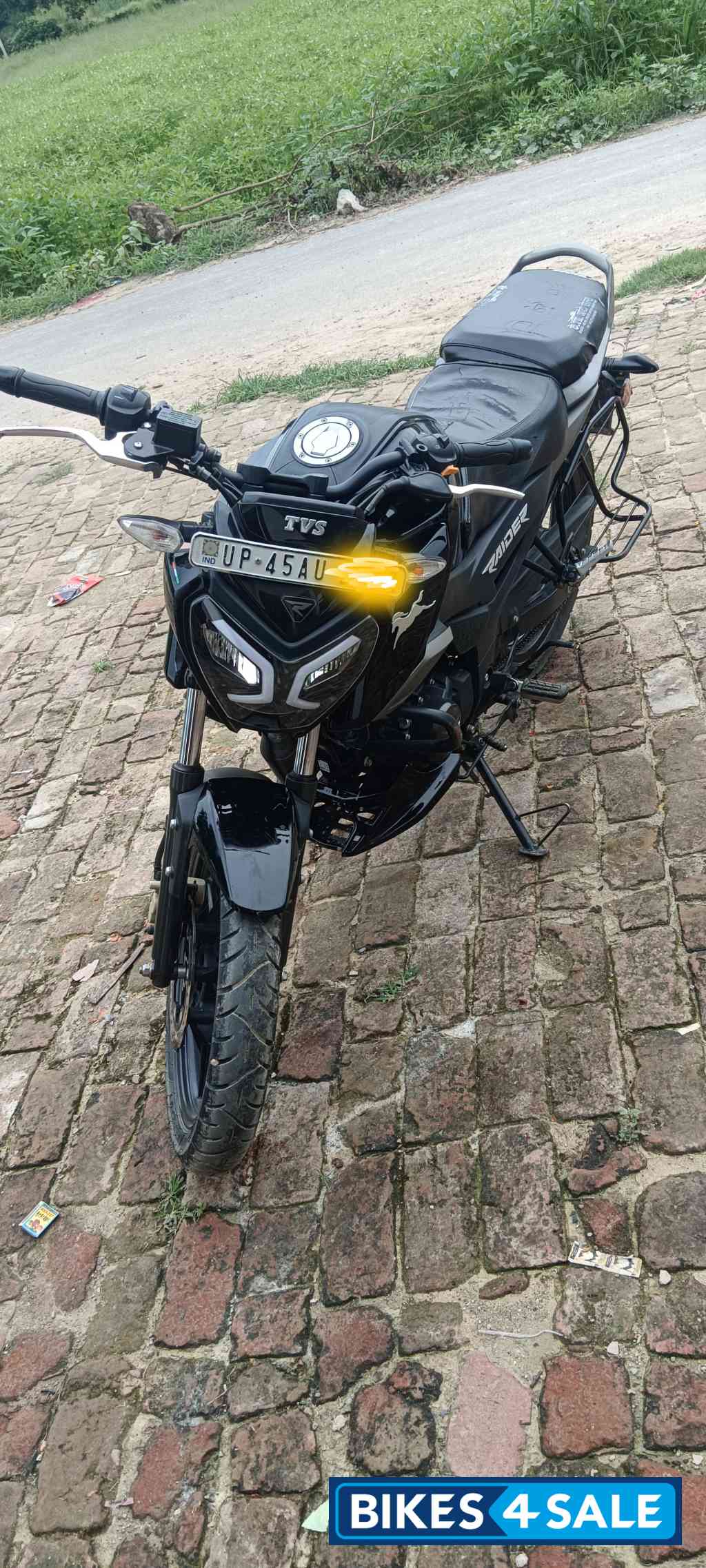 TVS Raider 125
