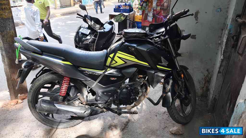 Black And Green Honda SP 125 BSVI Black And Green Honda SP 125 BSVI