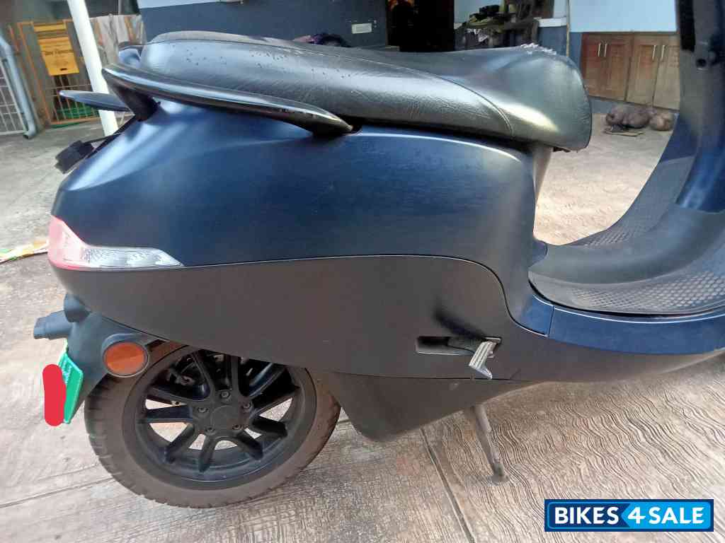 Midnight Blue Ola S1 Pro