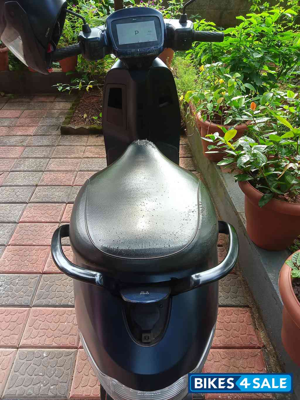 Midnight Blue Ola S1 Pro