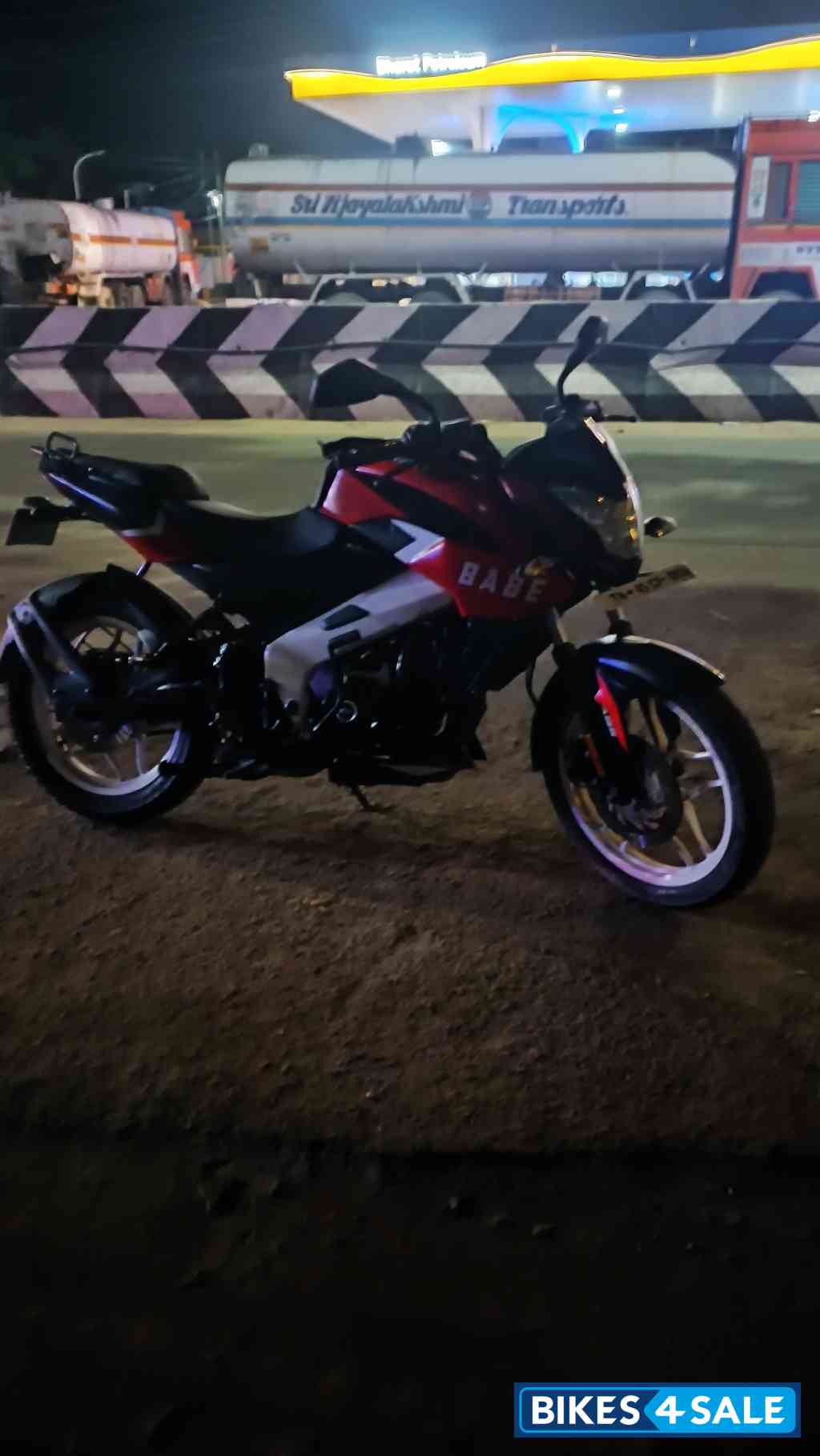 Red Bajaj Pulsar NS 160
