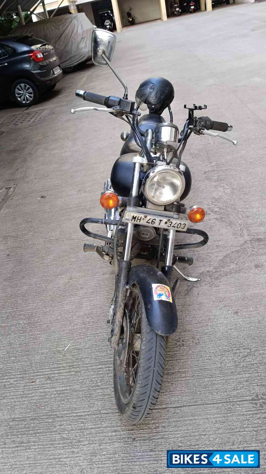 Bajaj Avenger 220 DTS-i
