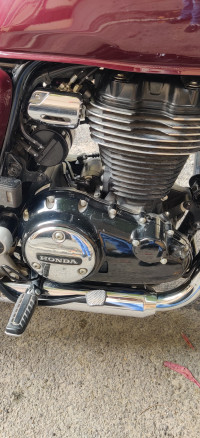 Red Honda Hness CB350 DLX Pro