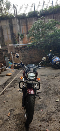 Red Honda Hness CB350 DLX Pro