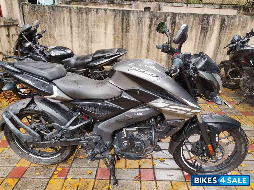 Grey Bajaj Pulsar NS 160 BS6