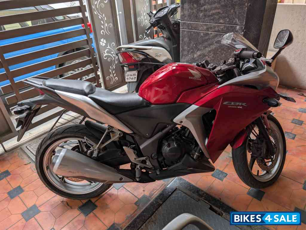 Honda CBR 250R ABS