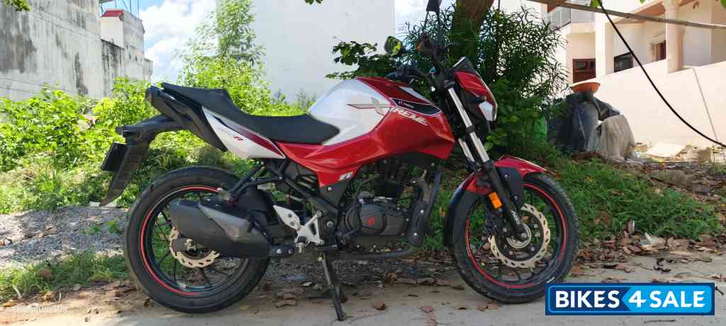 Hero Xtreme 160R 100 Million Edition