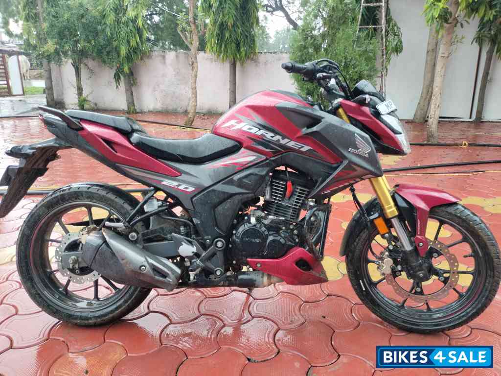 Maroon Honda Hornet 2.0