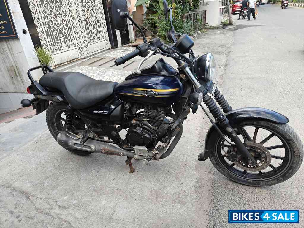 Dark Blue Bajaj Avenger Street 150