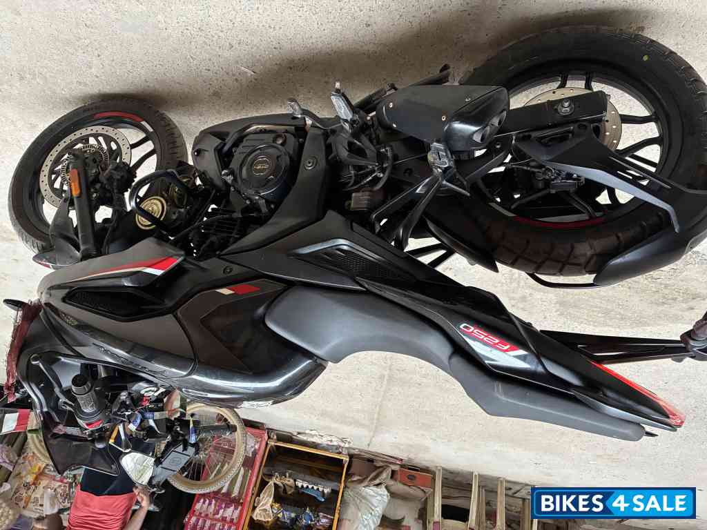 Broklyn Black Bajaj Pulsar F250 Dual Channel ABS