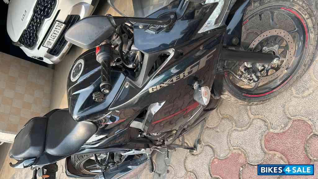 Gl Spark Black Suzuki Gixxer SF