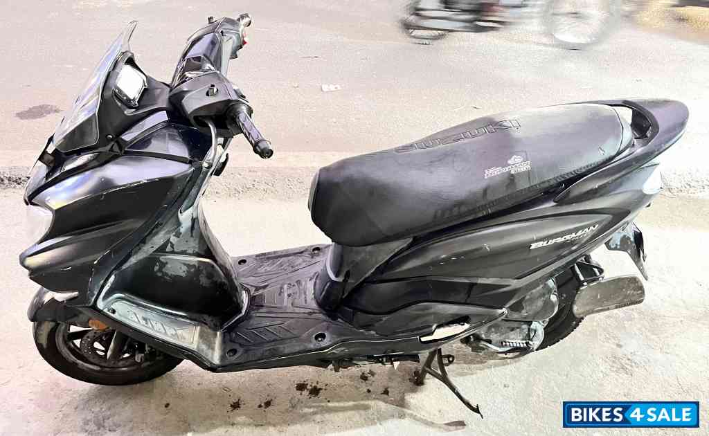 Suzuki Burgman Street Ride Connect Edition