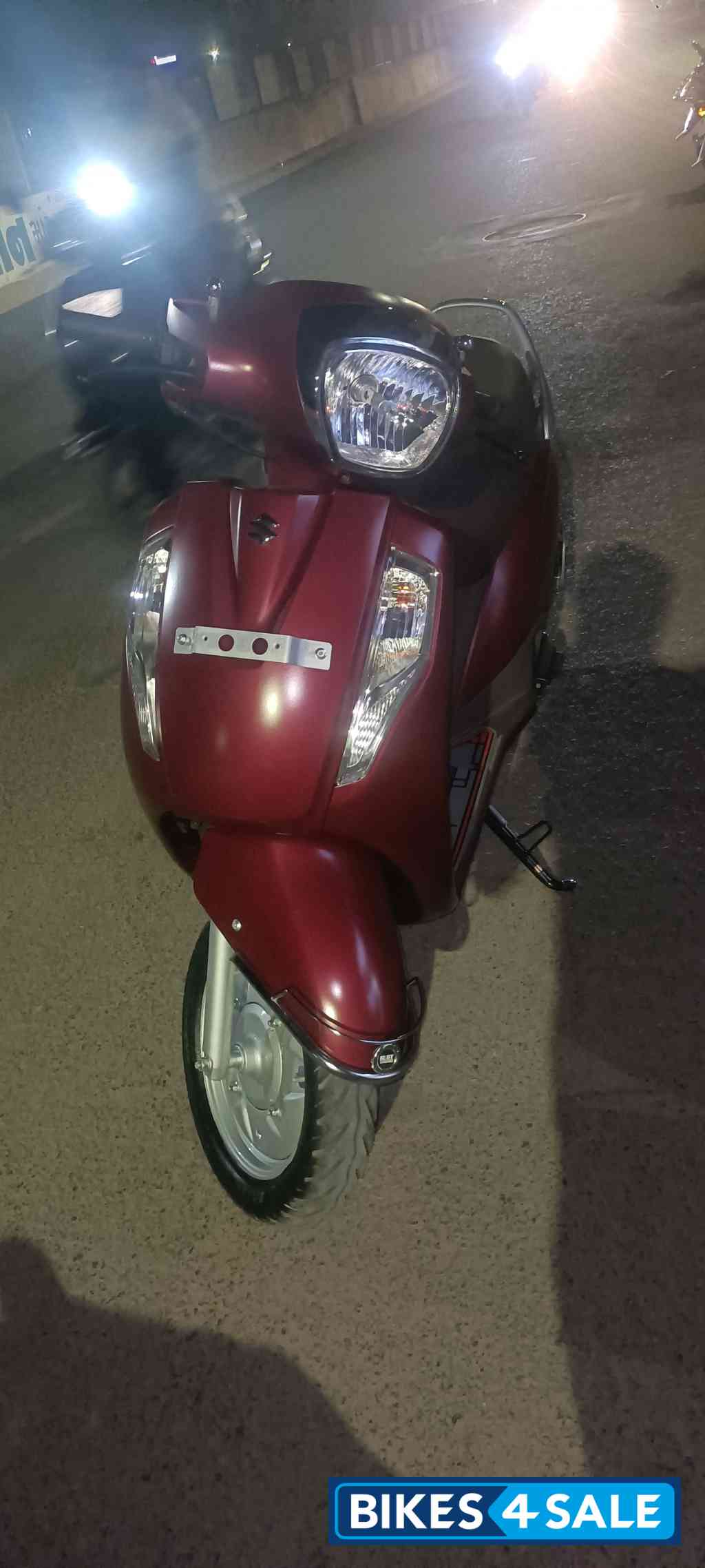 Red Suzuki Access 125