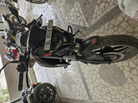 Black Bajaj Pulsar N160