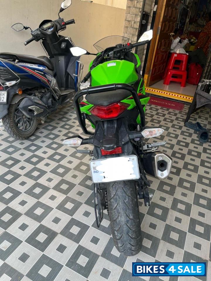 Kawasaki Ninja 300 BS6