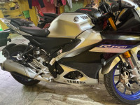 Yamaha R15M