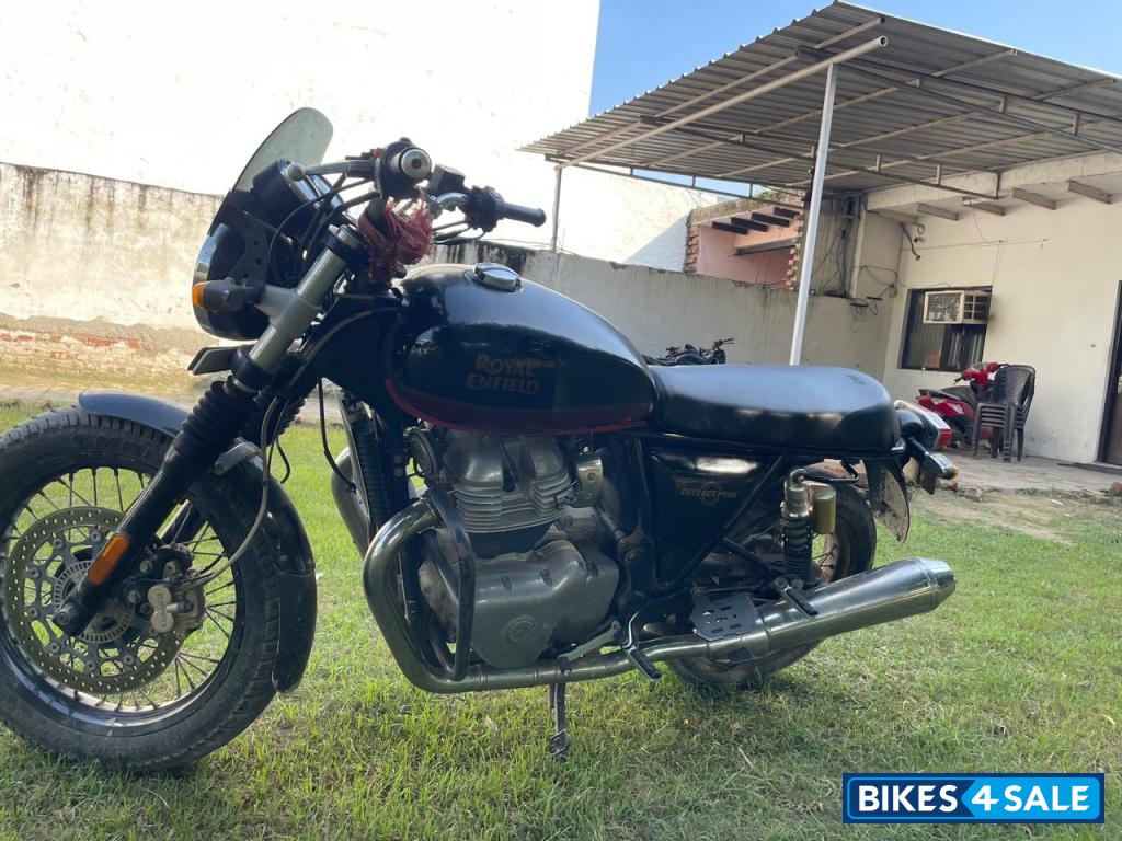 Royal Enfield Interceptor 650 Twin