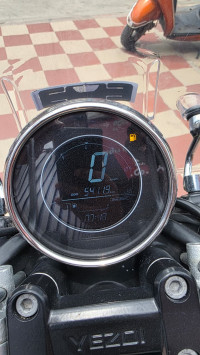 Hunter Green Yezdi Roadster Dual Tone