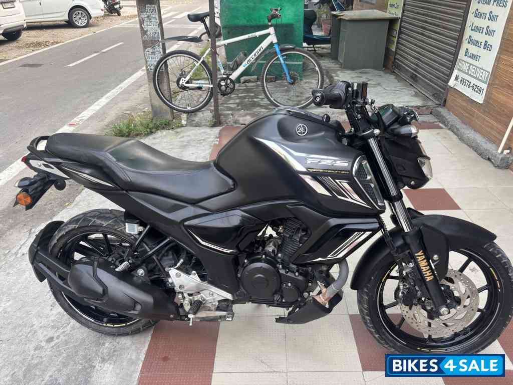 Yamaha FZ-S FI V3